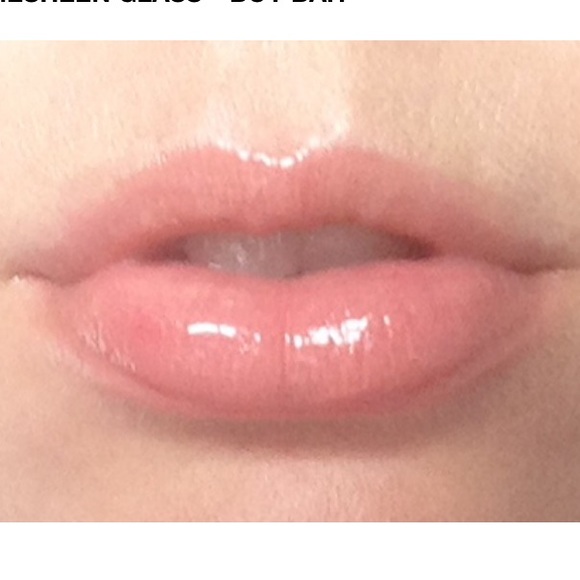 MAC Cremesheen Glass Lipgloss Boy Bait 💋 - Picture 11 of 12